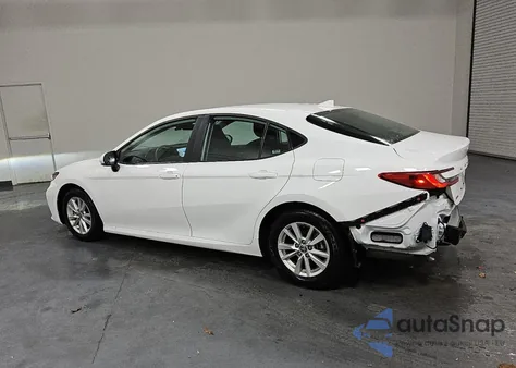 2025 Toyota Camry Xse z USA, uszkodzony, nr VIN 4T1DAACK0SU037848